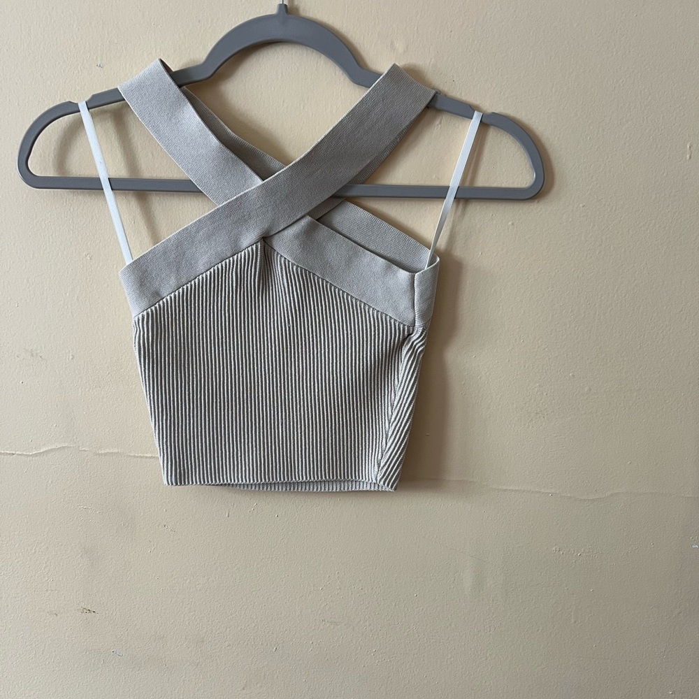 ARITZIA (Babaton collection) beige/taupe crop top